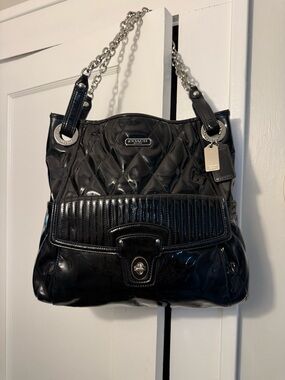 Vintage Y2K Coach K1176 Black Poppy Liquid Glass Quilted Leather Shoulder Bag